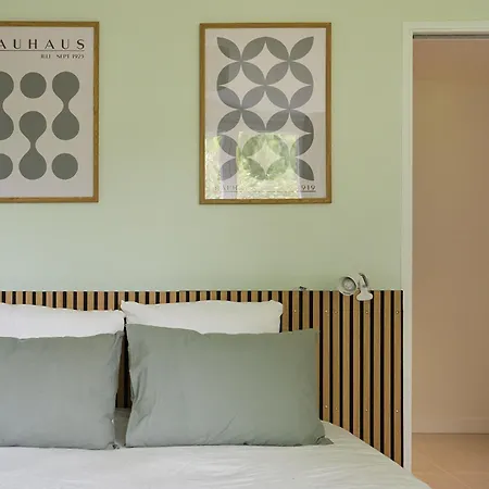 Escape - Cozy & Chill *